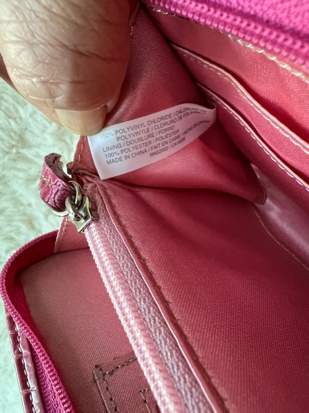 Liz Claiborne Faux Croc Pink Heart Photo Holder Clutch Purse Wallet Wristlet